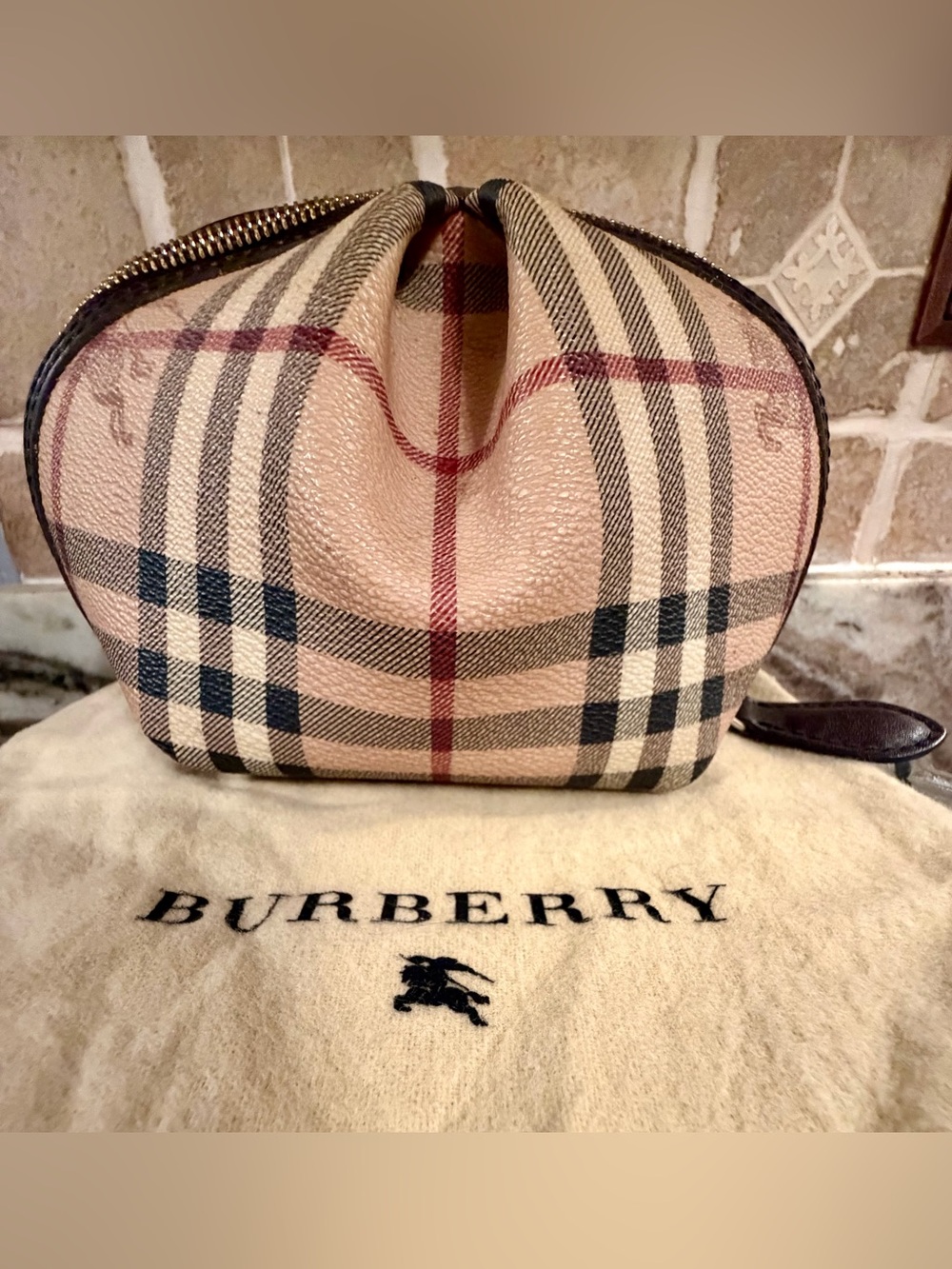 Authentic Burberry Tan Plaid Clam Shell Cosmetic Pouch